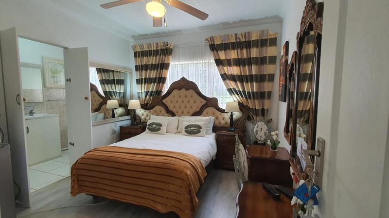 To Let 4 Bedroom Property for Rent in Dana Bay Western Cape